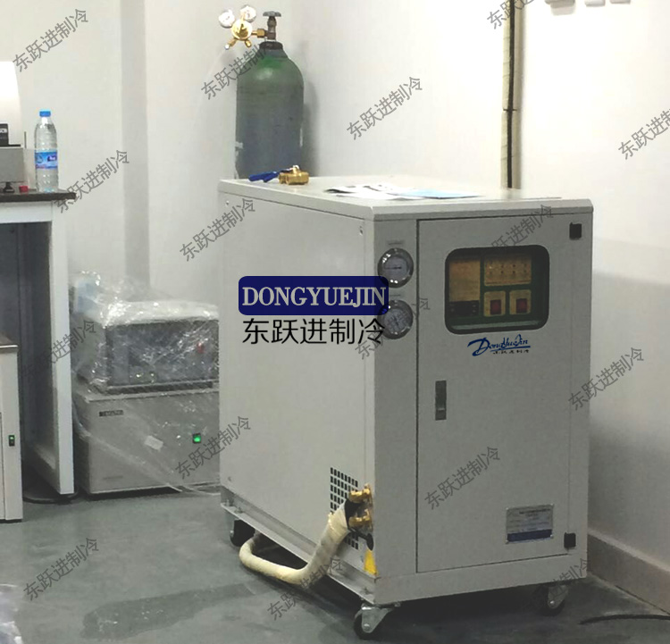 分體式風(fēng)冷冷水機(jī) 分體式風(fēng)冷冷水機(jī)